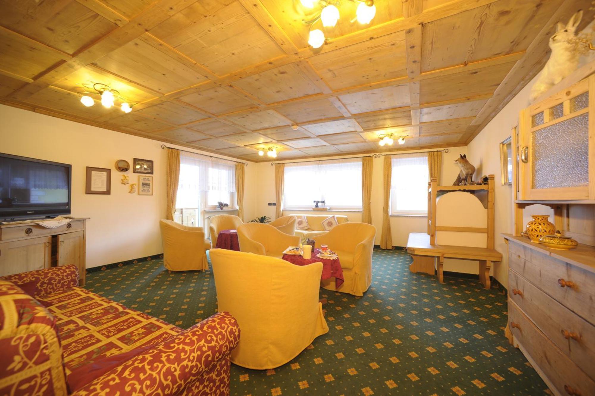 Alpstyle Hotel Albolina Wellness & Beauty Canazei Eksteriør billede